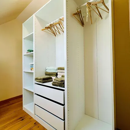 Les Chatons - Au Coeur De La Campagne * Фревиль